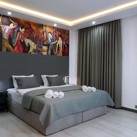 Hotel Varla Кутаиси Екстериор снимка
